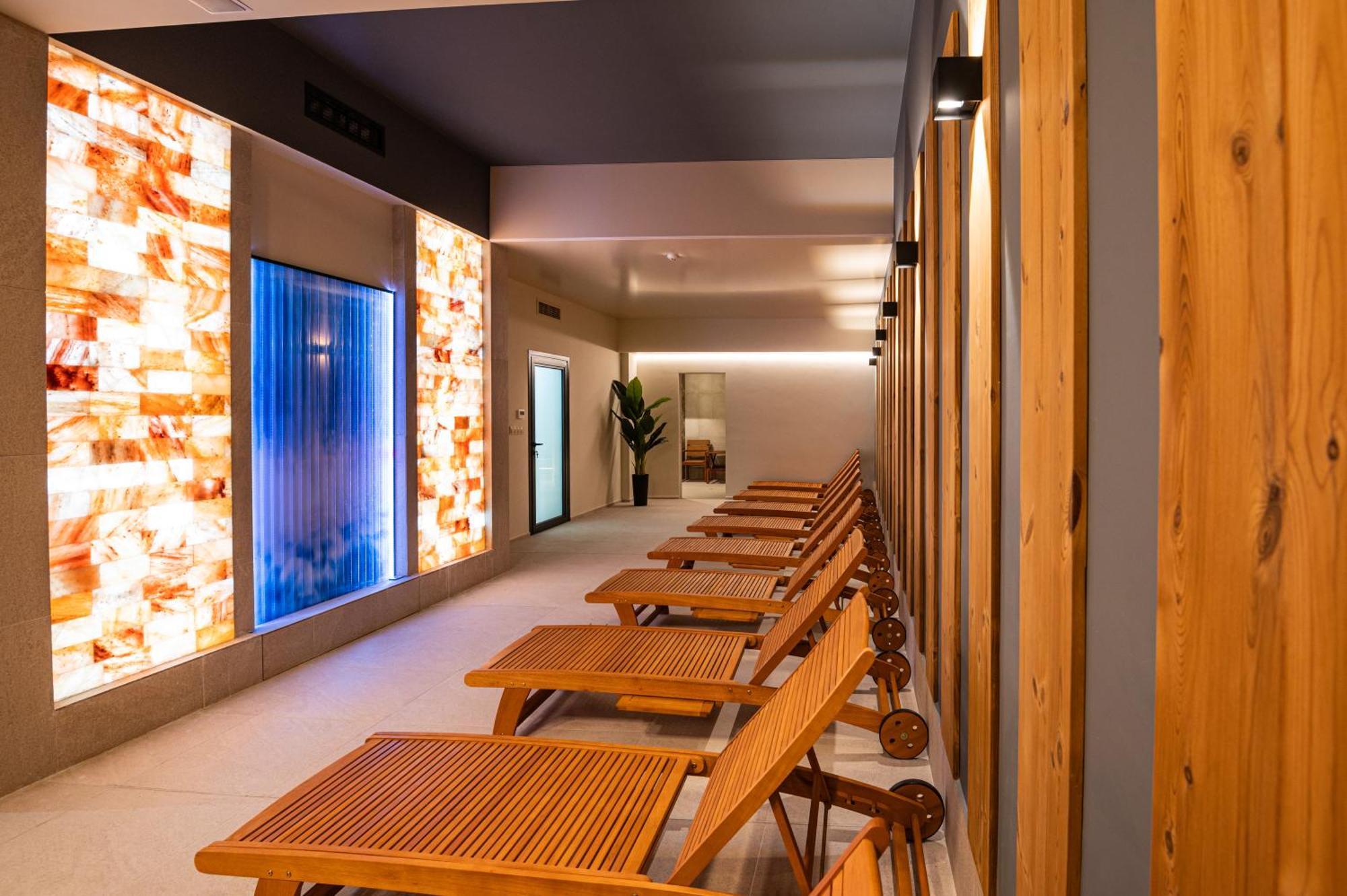 Hotel Samara With Relax Area Balchik Eksteriør billede
